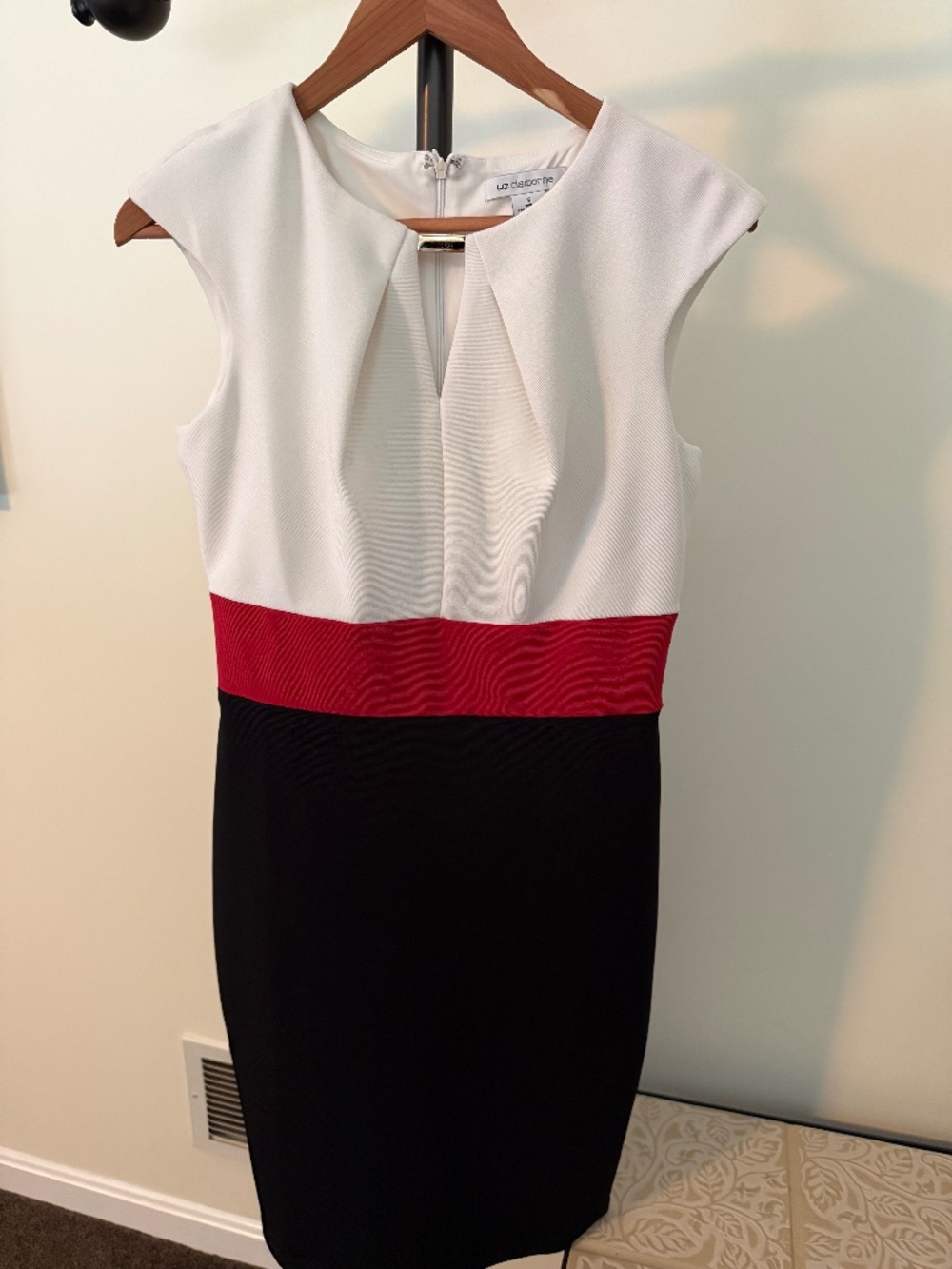 Liz Claiborne Colorblock Keyhole Sheath Dress White Red Black